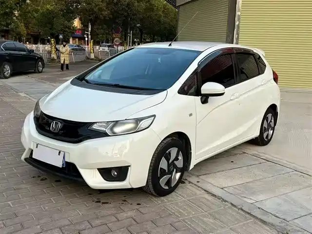 Honda Fit Fit 2016 1.5l Lx Cvt Comfort Model — фото