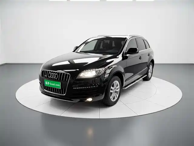 Audi Audi Q7 Audi Q7 2015 35 Tfsi Enterprising — фото