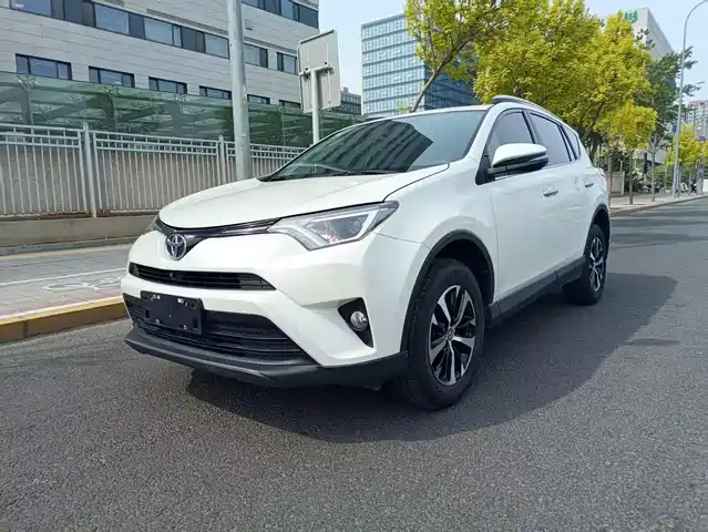 Toyota Rav4 Rongfang Rav4 Rongfang 2016 2.0l Cvt Two-Wheel Drive Fashion Version National V — фото