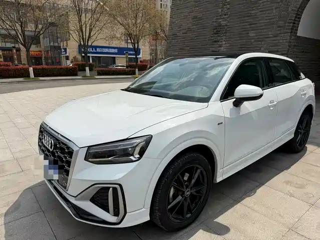 Audi Audi Q2l Audi Q2l 2022 35 Tfsi Aggressive And Dynamic Model — фото