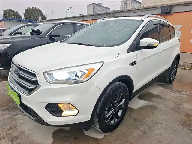 Ford Wing Tiger Escape 2019 Ecoboost 180 Two-Wheel Drive Platinum Airfoil National Vi — фото