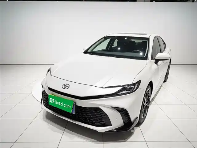 Toyota Camry Camry 2026 Dual Engine 2.0hse Sports Lite Edition — фото
