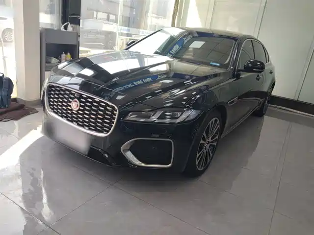 Jaguar Jaguar Xfl Jaguar Xfl 2022 Xfl 2.0t P250 Two-Wheel Drive Exclusive Luxury Version
