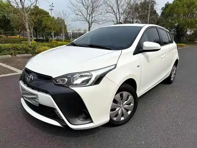 Toyota Yaris L To Dazzle Yaris L Zhixuan 2020 Zhixuan X 1.5l Cvt Premium Edition — фото