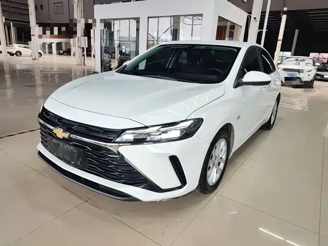 Chevrolet Cruze Cruze 2023 1.5l Dual-Clutch Enjoyment Version — фото