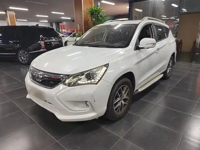 Byd Song Song 2017 Unparalleled Upgraded Version 1.5ti Manual Elite — фото