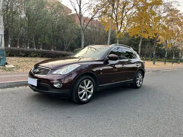 Infiniti Infiniti Qx50 (Imported) Infiniti Qx50 Imported 2013 2.5l Two-Wheel Drive Elegant Version — фото