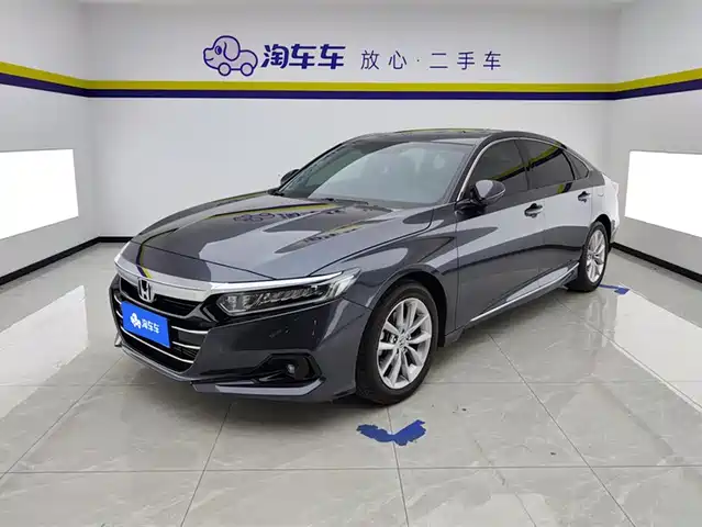 Honda Accord Accord 2022 260turbo Deluxe Edition — фото