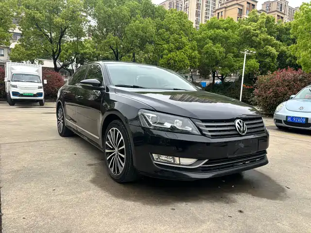 Volkswagen Passat Passat 2015 1.8tsi Dsg Royal Edition