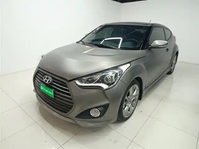 Hyundai Veloster Veloster 2015 1.6t Automatic Luxury Version — фото
