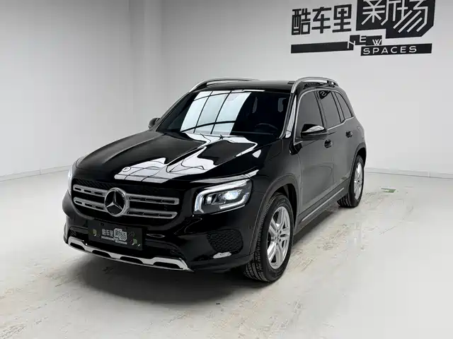Mercedes-Benz Mercedes-Benz Glb Mercedes-Benz Glb 2023 Glb 200 Fashion Model