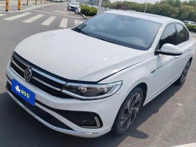 Volkswagen Bora Bora 2023 280tsi Dsg Premium Edition — фото