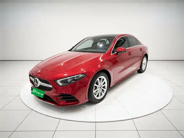 Mercedes-Benz Mercedes Benz A Class Mercedes-Benz A-Class 2021 A 200 L Sports Sedan Fashionable — фото