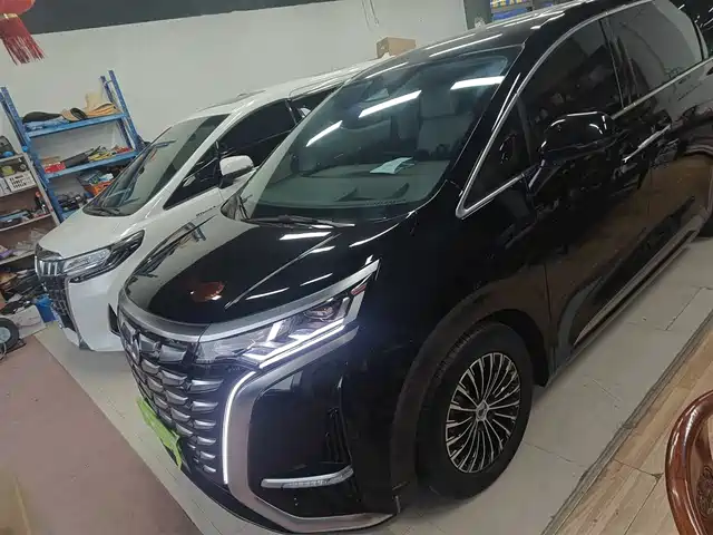 Gain Momentum Denza D9 Denza D9 2022 Dm-I 970 Four-Wheel Drive Flagship Model