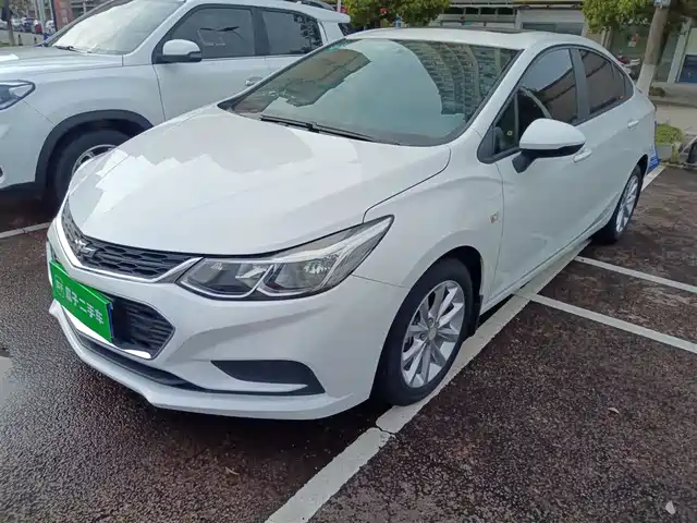 Chevrolet Cruze Cruze 2018 Facelift 320 Automatic Pioneer Version — фото