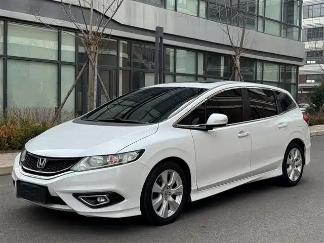 Honda Jed Jade 2016 1.8l Automatic Comfort Elite Version 5 Seats — фото