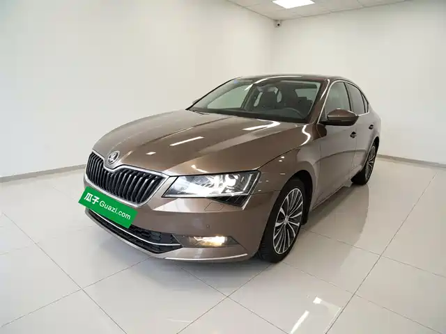 Skoda Speedy Superb 2016 Tsi330 Dsg Smart Travel Edition — фото