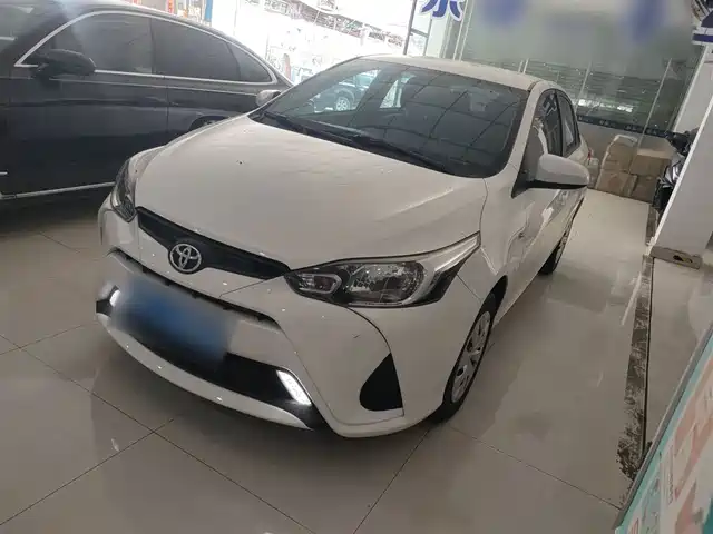 Toyota Yaris L Enjoy Yaris L 2021 1.5l Cvt Leading Version — фото