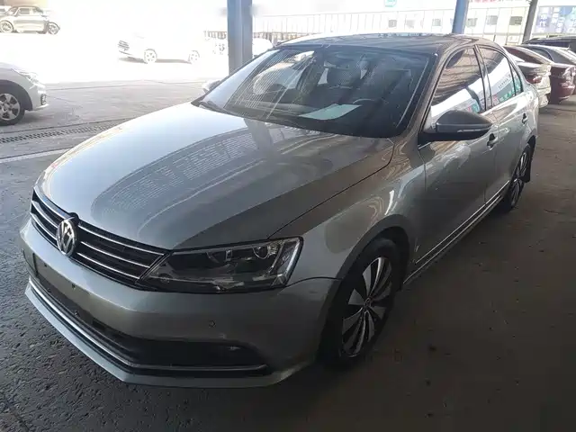 Volkswagen Sagitar Sagitar 2015 230tsi Automatic Luxury Model — фото