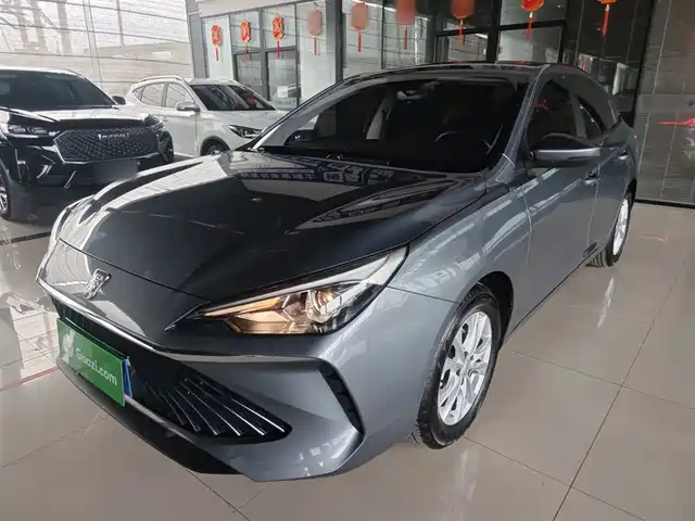 Roewe Roewe I5 Roewe I5 2023 1.5l Manual Comfort Edition — фото