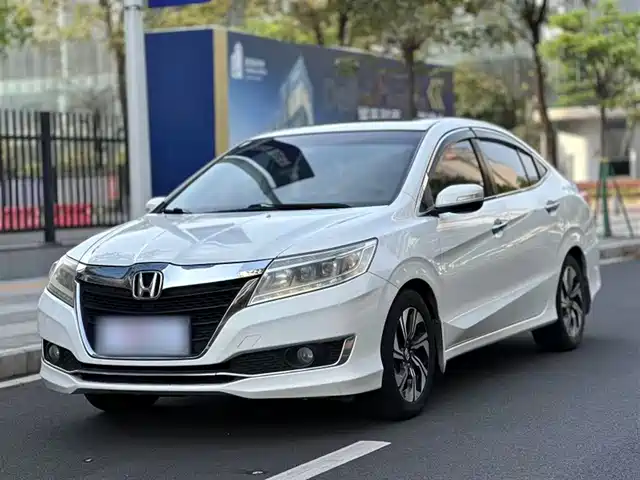 Honda Lingpai Lingpai 2016 1.8l Cvt Deluxe Edition — фото