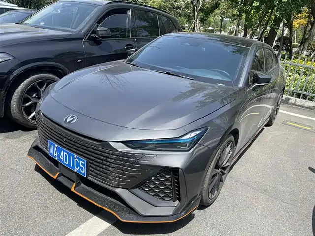 Chang'An Changan Uni-V Changan Uni-V 2022 2.0t Speed ​​Edition — фото