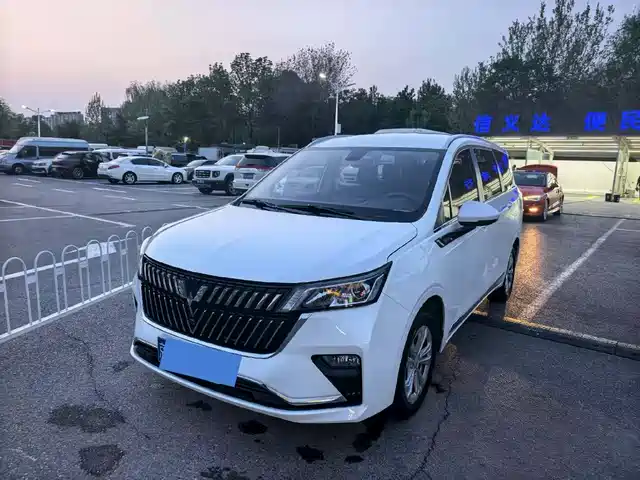 Wuling Motors Wuling Jiachen Wuling Jiachen 2022 1.5t Cvt Smart Luxury Model — фото