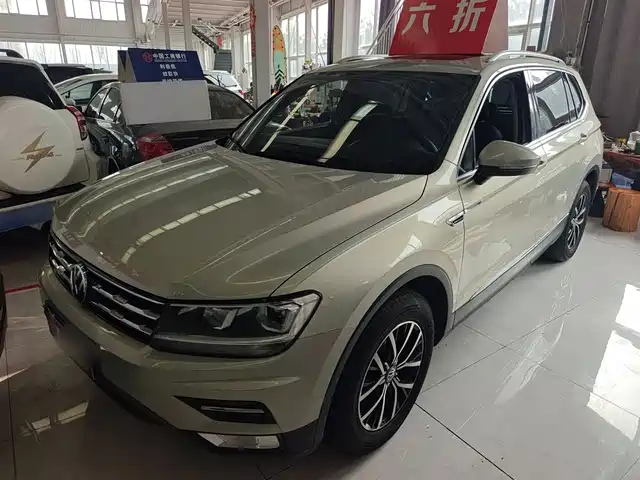Volkswagen Tiguan L Tiguan L 2018 330tsi Automatic Two-Wheel Drive Luxury Version