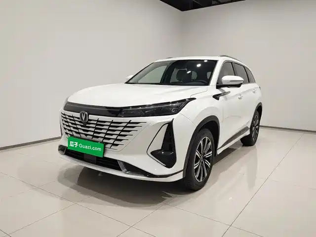 Chang'An Changan Cs75plus Changan Cs75 Plus 2023 Third Generation 1.5t Automatic Premium Model — фото