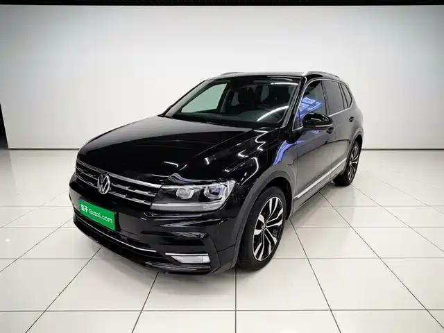 Volkswagen Tiguan L Tiguan L 2021 330tsi Automatic Two-Wheel Drive R-Line Version — фото