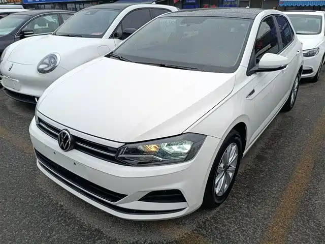 Volkswagen Polo Polo 2021 Plus 1.5l Automatic Colorful Technology Edition — фото