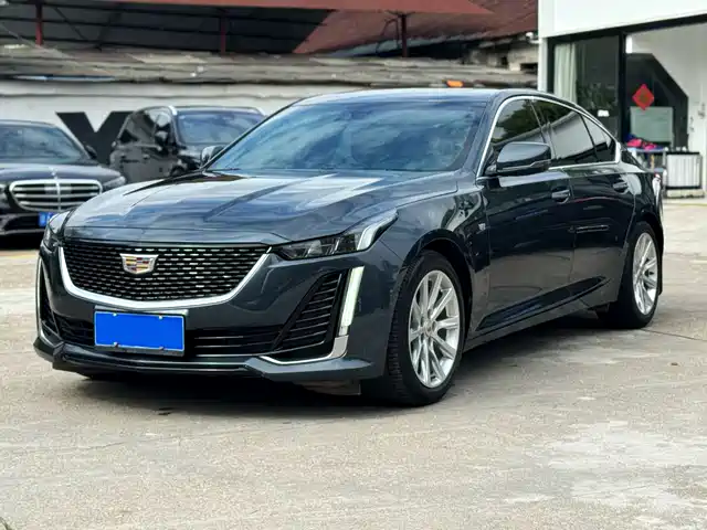 Cadillac Cadillac Ct5 Cadillac Ct5 2020 28t Fashion Model — фото