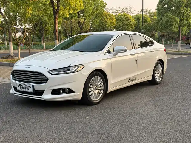 Ford Mondeo Mondeo 2013 2.0l Gtdi200 Luxury Model — фото