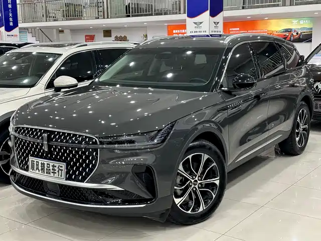 Lincoln Navigator Voyager 2025 2.0t Four-Wheel Drive Zunrui Version — фото