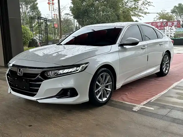 Honda Accord Accord 2022 260turbo Comfort Edition — фото