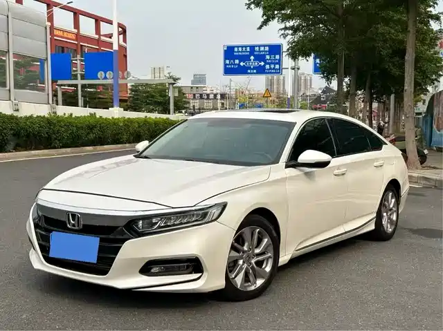 Honda Accord Accord 2018 260turbo Elite Edition National V — фото