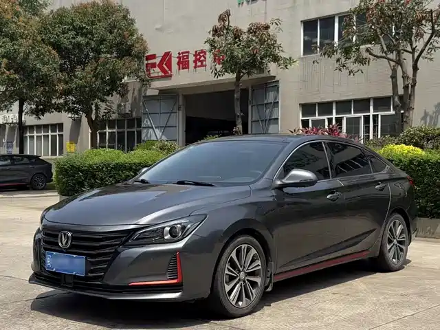 Chang'An Ruicheng Cc Ruicheng Cc 2021 Blue Whale Edition 1.5t Dct Luxury Model