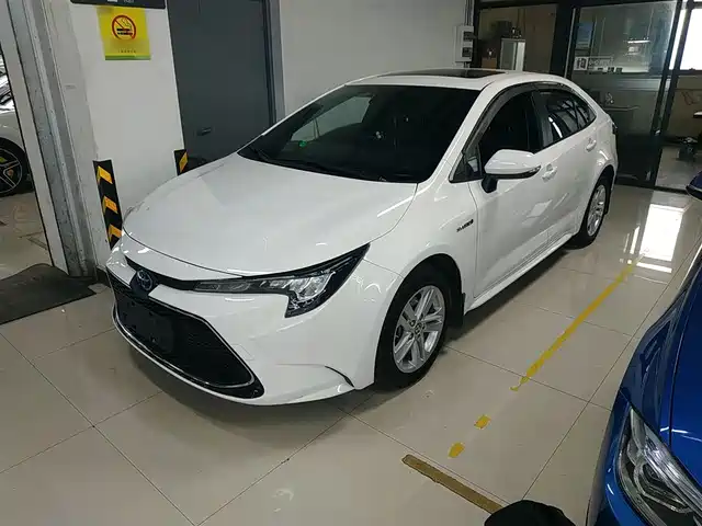 Toyota Lei Ling Ralink 2022 Dual Engine 1.8h E-Cvt Deluxe Edition — фото