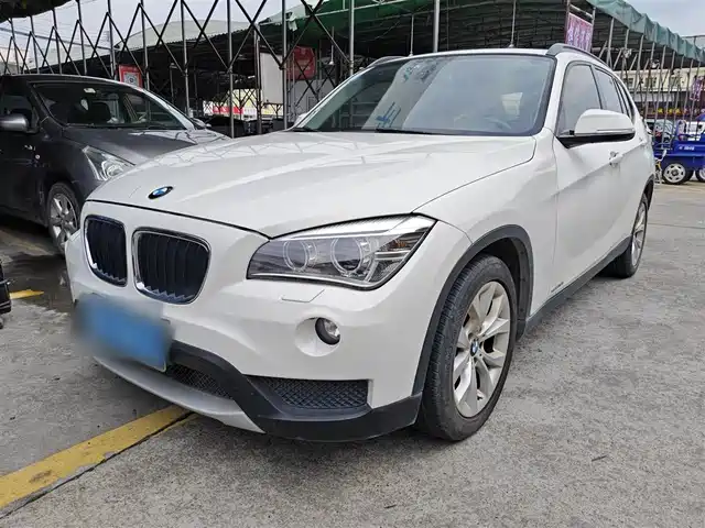 Bmw Bmw X1 Bmw X1 2013 Sdrive18i Leading Model — фото
