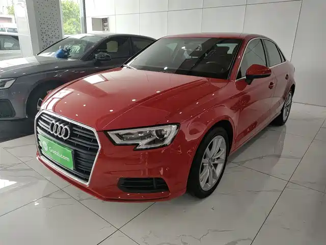 Audi Audi A3 Audi A3 2018 30th Anniversary Limousine 35 Tfsi Enterprising — фото