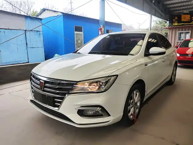 Roewe Roewe I5 Roewe I5 2020 1.5l Automatic 4g Internet Leading Version — фото
