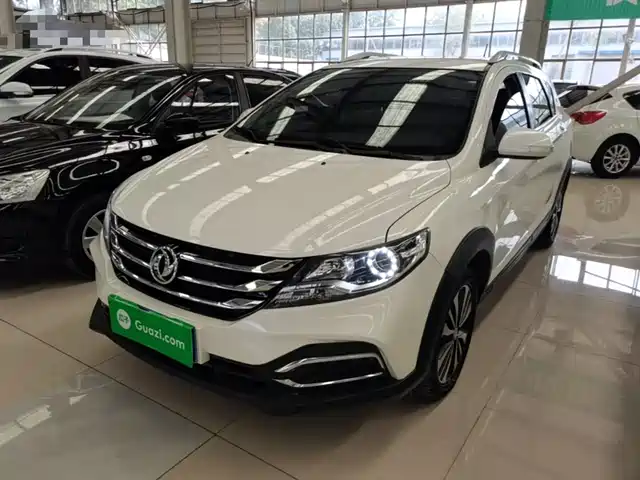 Dongfeng Fengshen Dongfeng Fengshen Ax3 — фото