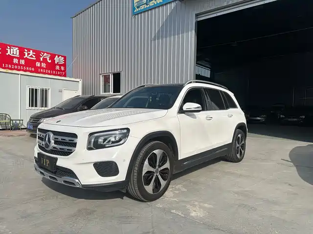 Mercedes-Benz Mercedes-Benz Glb Mercedes-Benz Glb 2021 Glb 200 Fashion Model — фото