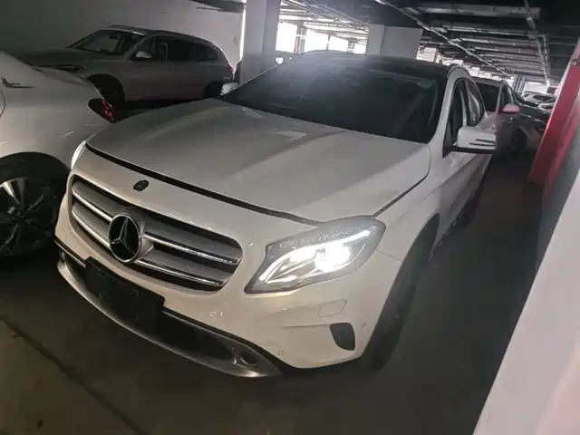 Mercedes-Benz Mercedes-Benz Gla Mercedes-Benz Gla 2016 Gla 220 4matic Fashion Model