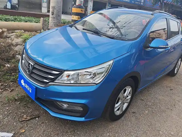 Baojun Baojun 310 Baojun 310 2016 1.2l Manual Luxury Model