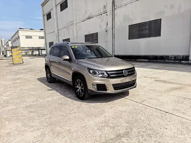 Volkswagen Tiguan Tiguan 2015 1.8tsi Automatic Two-Wheel Drive Luxury Model — фото