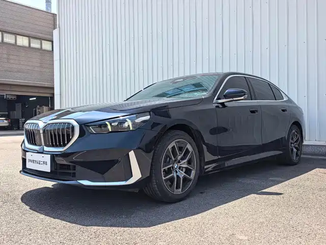 Bmw Bmw 5 Series Bmw 5 Series 2024 530li Leading Luxury Package — фото