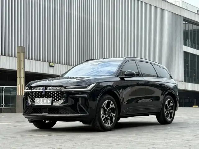 Lincoln Navigator Voyager 2023 2.0t Four-Wheel Drive Zunyi Hybrid Version — фото