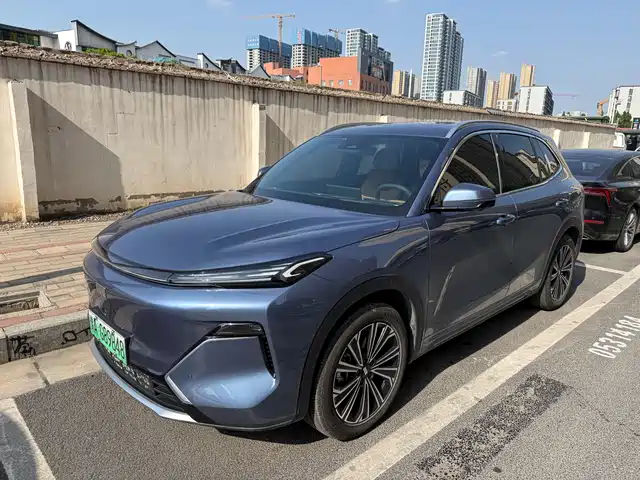 Geely Galaxy Galaxy Starship 7 Galaxy Starship 7 2025 120km Pilot Version