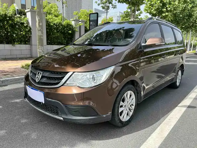 Baojun Baojun 730 Baojun 730 2014 1.5l Manual Standard 7 Seats — фото